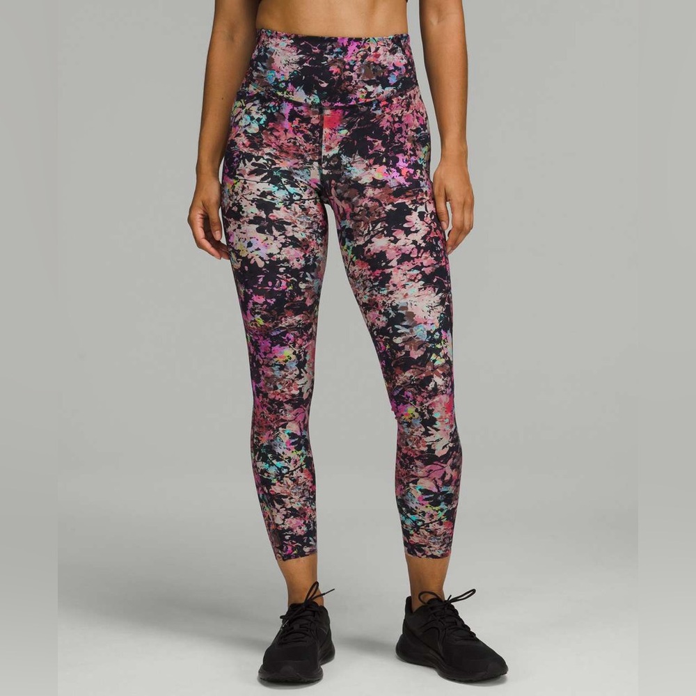 Lululemon Base Pace High Rise 25” Leggings Stencil Blossom Floral Size 6